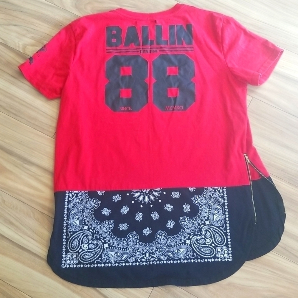 XIOS Graphic Tee Tunic Zip Side Womens Size XL Bandana Detail Great with Legging